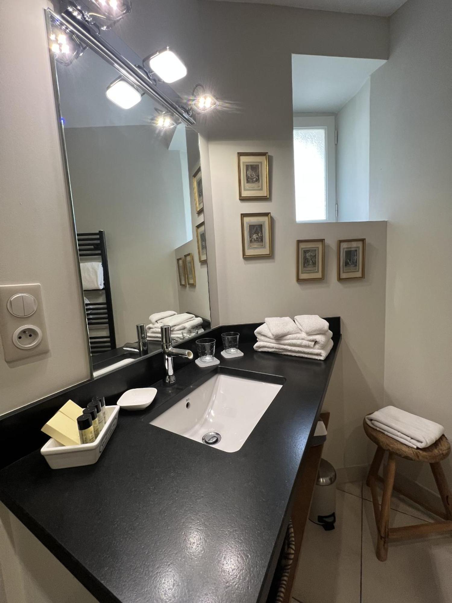 N15 - Les Confidences - Chambres D'Hotes Avignon Cameră foto